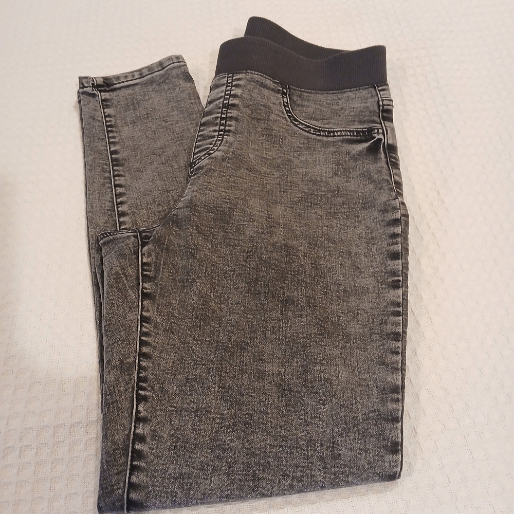 No Boundaries Gray Jeggings